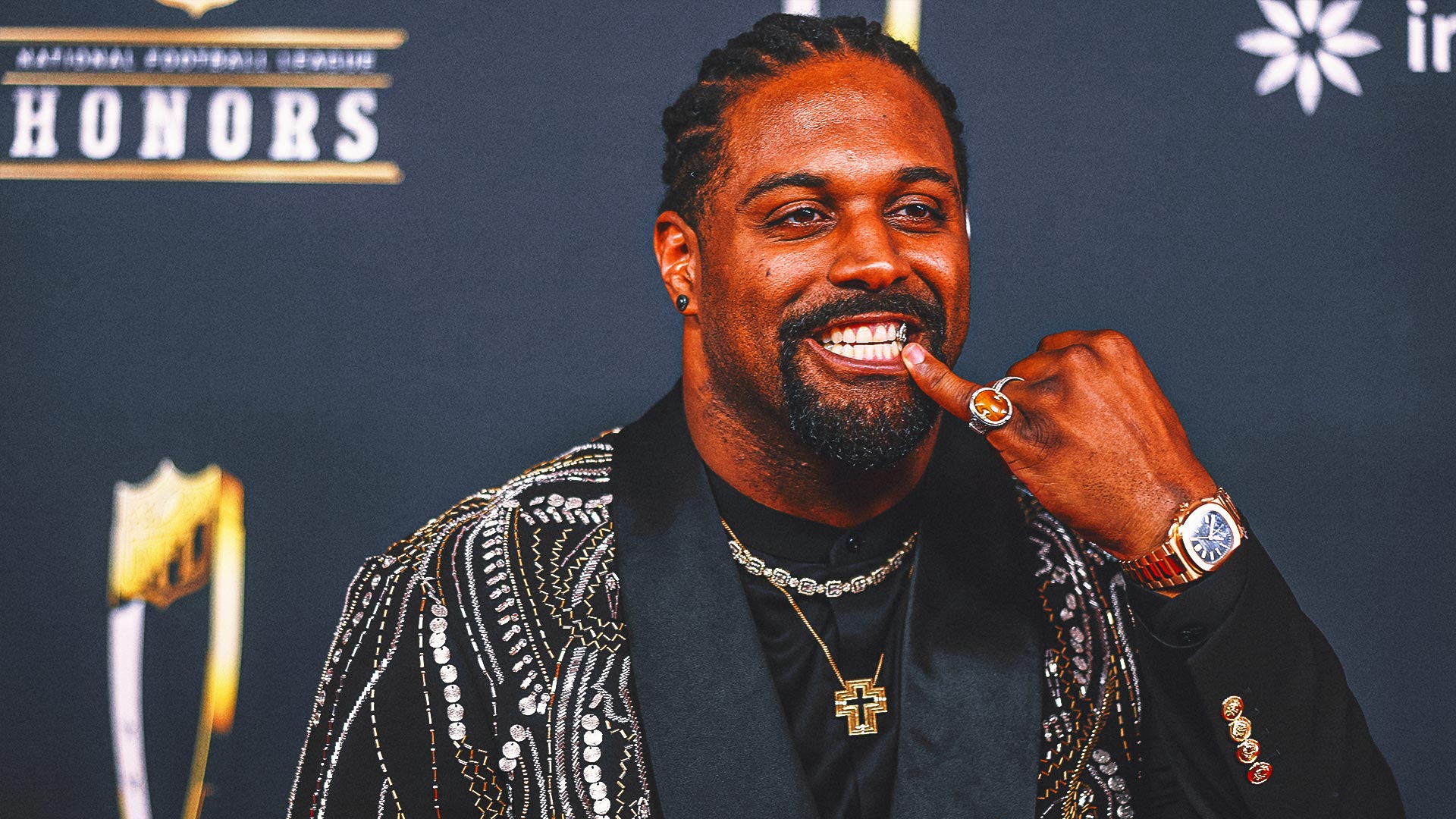 2025 NFL Honors live updates, highlights: Winners, top moments, red carpet