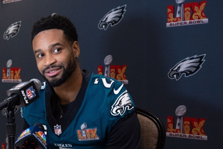 Deadspin | CB Darius Slay aims to play in 2025 with Eagles ... or Lions