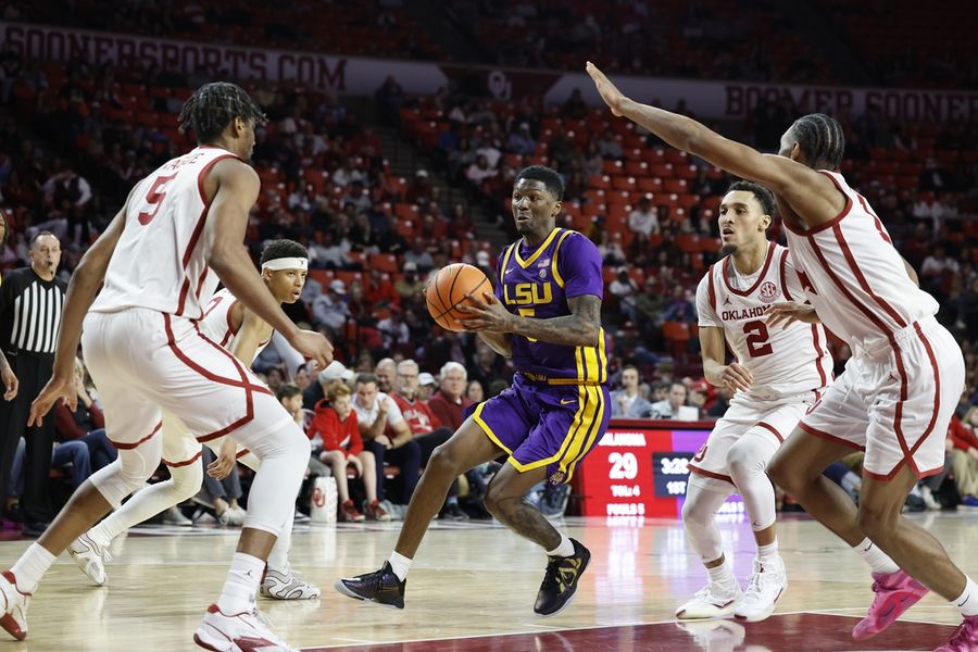 Deadspin | Cam Carter carries LSU past Oklahoma