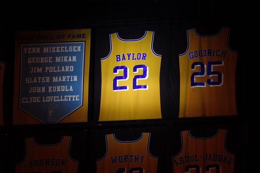 Deadspin | College of Idaho renames arena in honor of Elgin Baylor