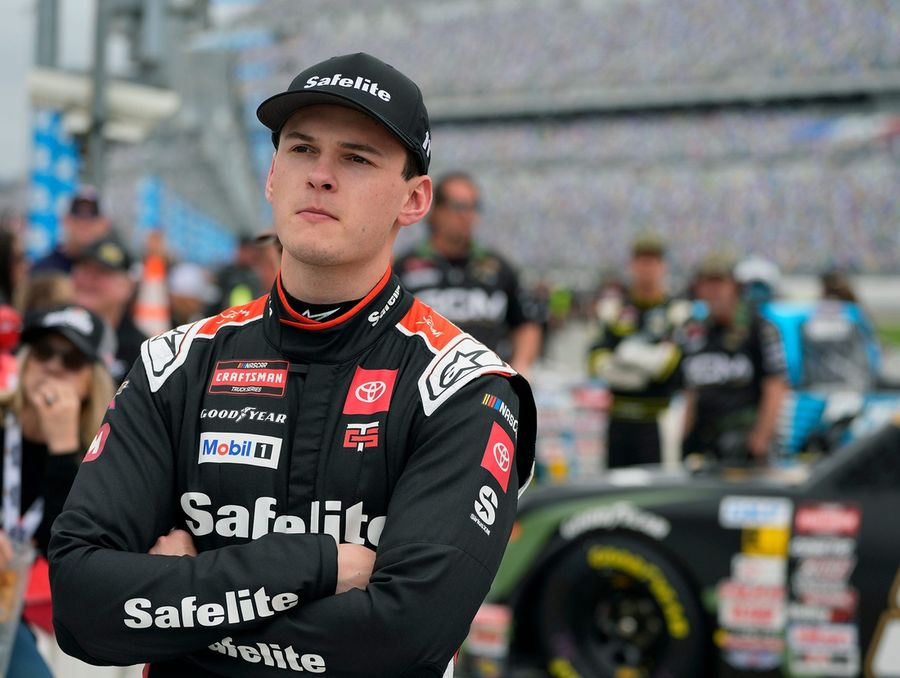 Deadspin | Corey Heim gets Daytona Truck win after Parker Kligerman's DQ