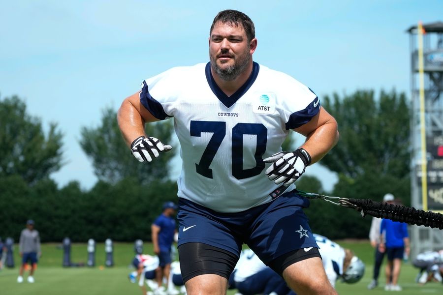 Deadspin | Cowboys star G Zack Martin weighing whether to play in 2025