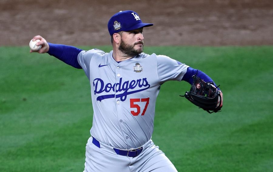 Deadspin | Cubs acquire RHP Ryan Brasier from Dodgers