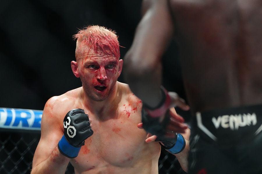 Deadspin | Dan Hooker (hand) WDs from UFC 313 bout vs. Justin Gaethje