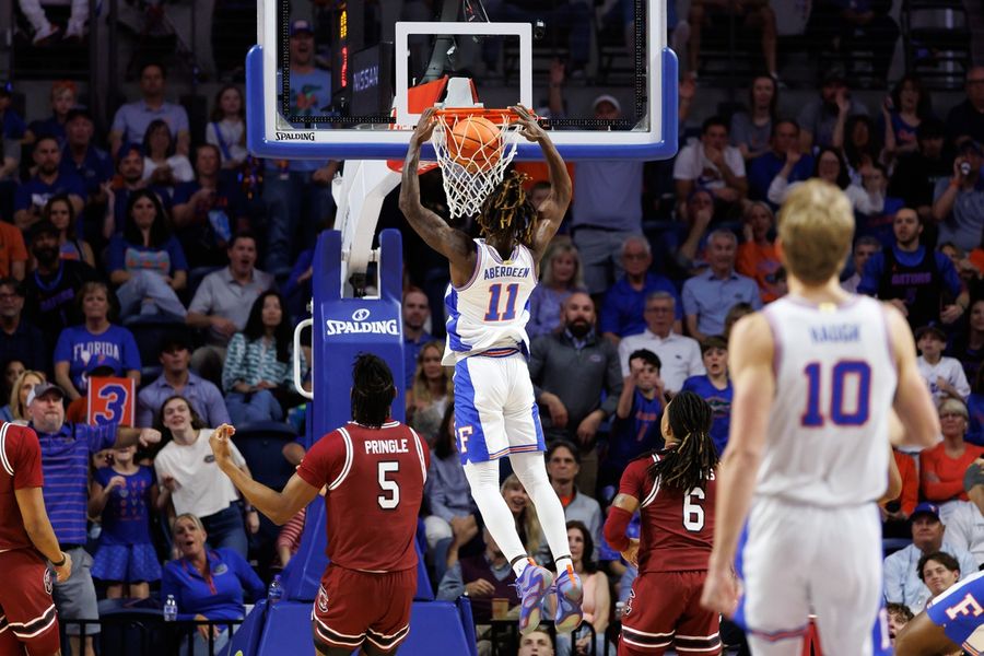 Deadspin | Denzel Aberdeen nets career-high 22 points to carry No. 3 Florida past South Carolina