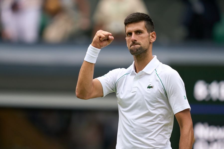 Deadspin | Djokovic: 'Favoritism' obvious in light Sinner doping ban