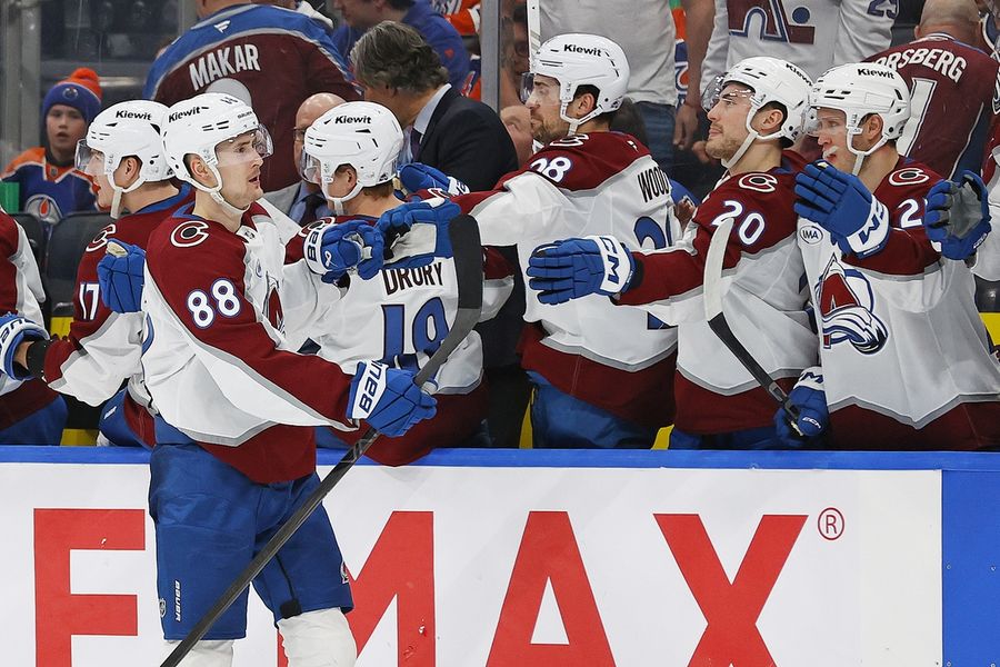 Deadspin | Fresh off loss, Avalanche seek to rebound vs. Blues