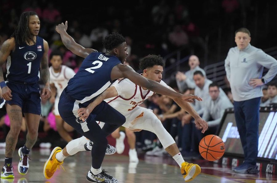 Deadspin | Hot-shooting USC extends Penn State's losing streak