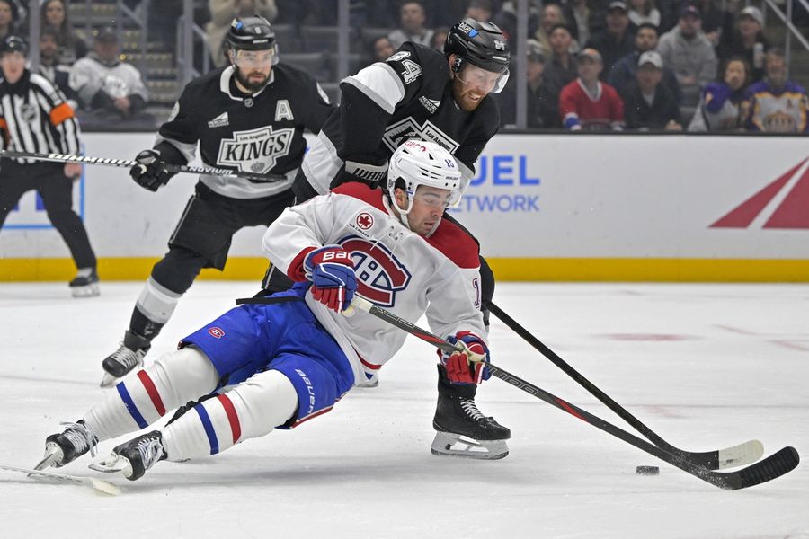 Deadspin | Kevin Fiala helps Kings pull away from Canadiens