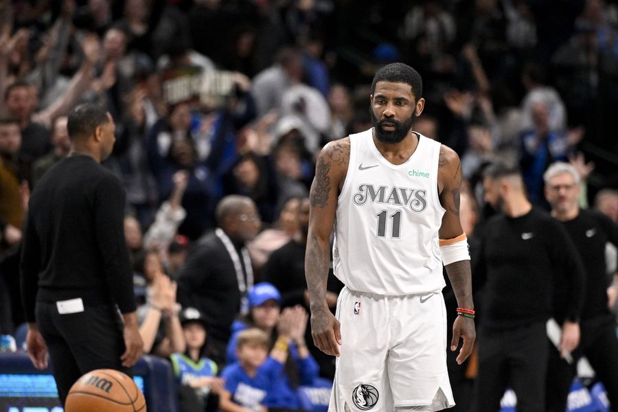 Deadspin | Kyrie Irving lifts Mavericks to win over Pelicans