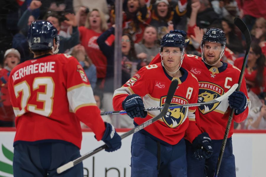 Deadspin | Minus Matthew Tkachuk, Panthers hope to prey on Predators