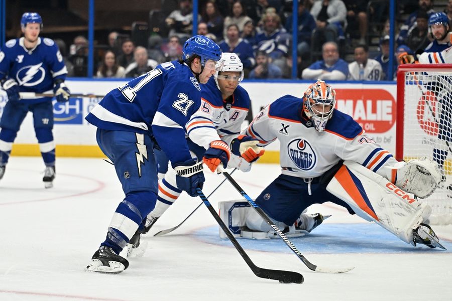 Deadspin | NHL roundup: Lightning beat Oilers for 6th straight win