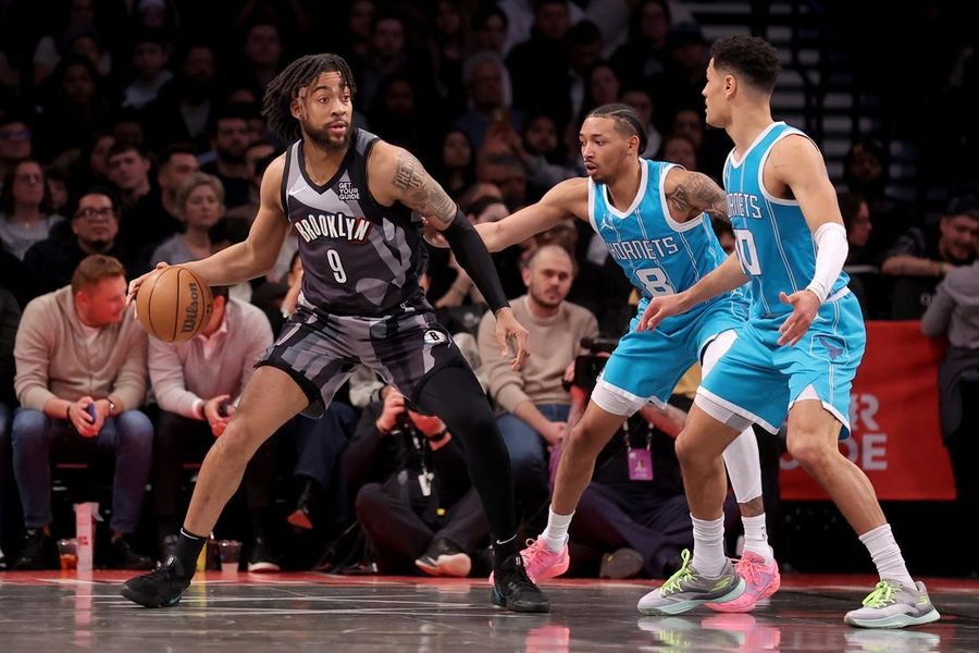 Deadspin | Nets hold off injury-plagued Hornets