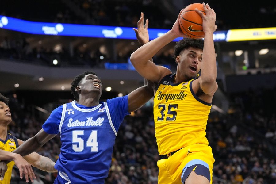 Deadspin | No. 16 Marquette dominates struggling Seton Hall