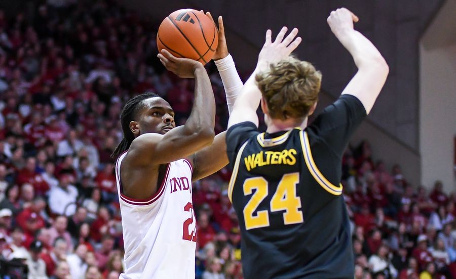 Deadspin | No. 24 Michigan holds on, hands Indiana 5th straight loss