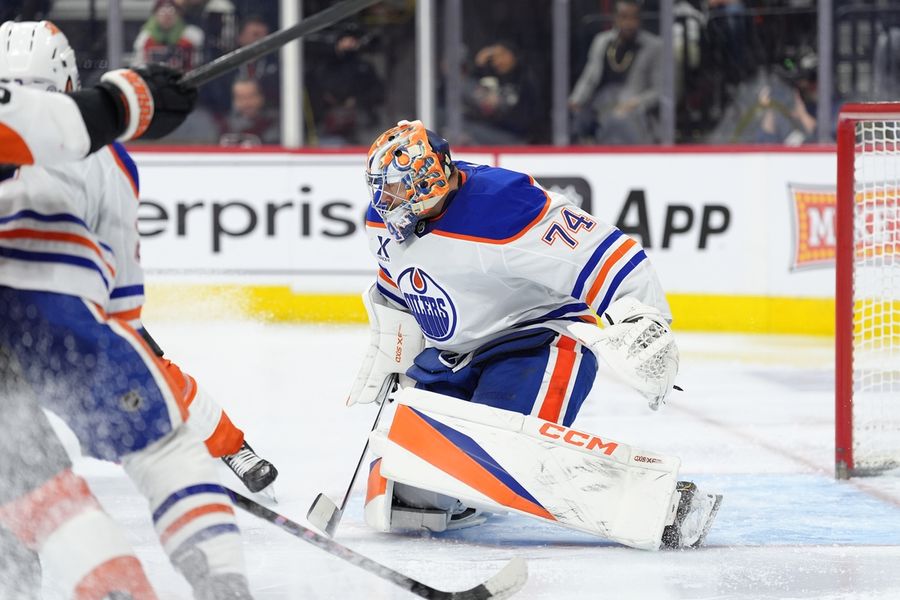 Deadspin | Oilers aim to shore up defense as roadie continues at Lightning