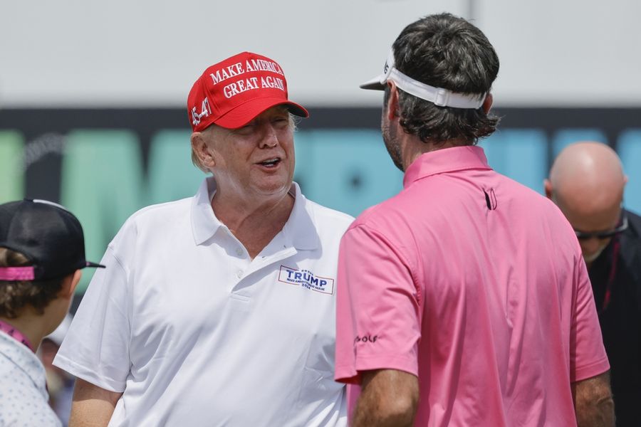 Deadspin | PGA Tour asks President Trump to mediate with Saudis