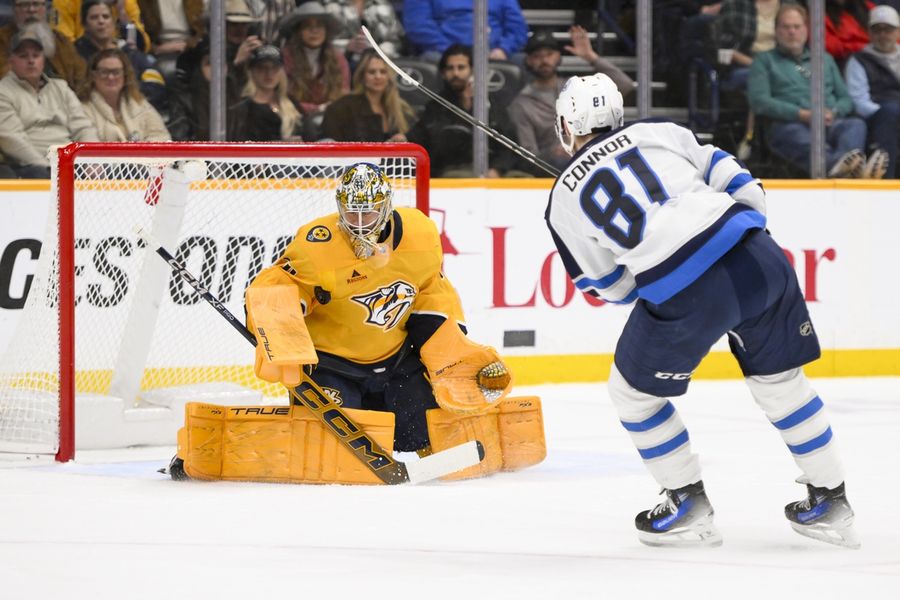 Deadspin | Predators hold on to snap Jets' 11-game winning streak