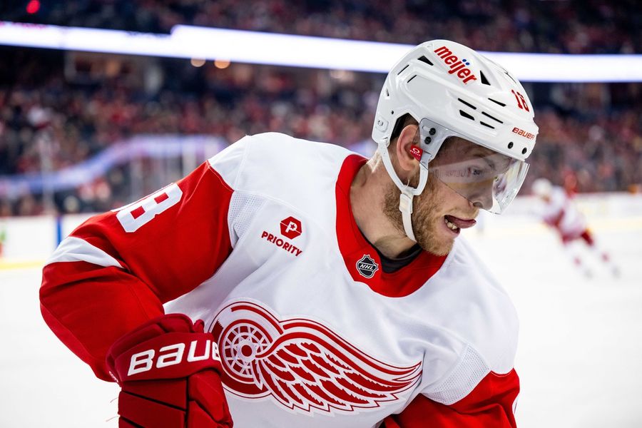 Deadspin | Red Wings place C Andrew Copp (undisclosed) on IR