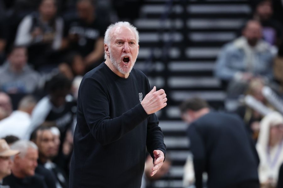 Deadspin | Report: Gregg Popovich tells Spurs he won't return this season