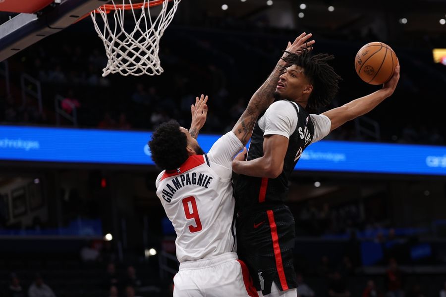 Deadspin | Shaedon Sharpe's career night lifts Trail Blazers over Wizards