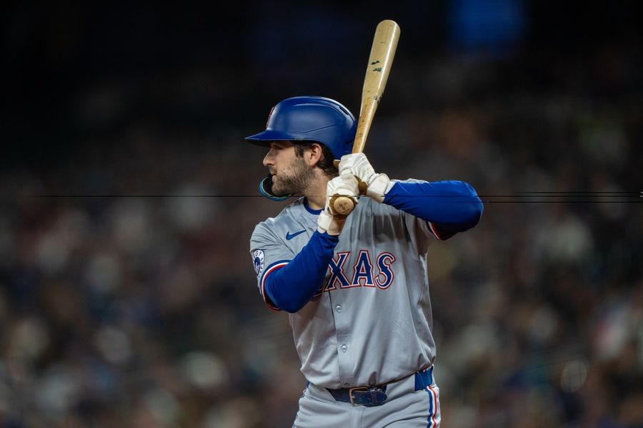 Deadspin | Spring training roundup: Rangers hammer White Sox with 9-run first