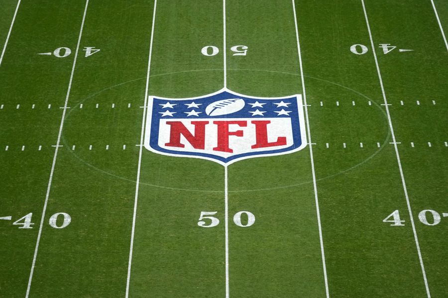 Deadspin | Steelers to play in NFL's first regular season game in Dublin