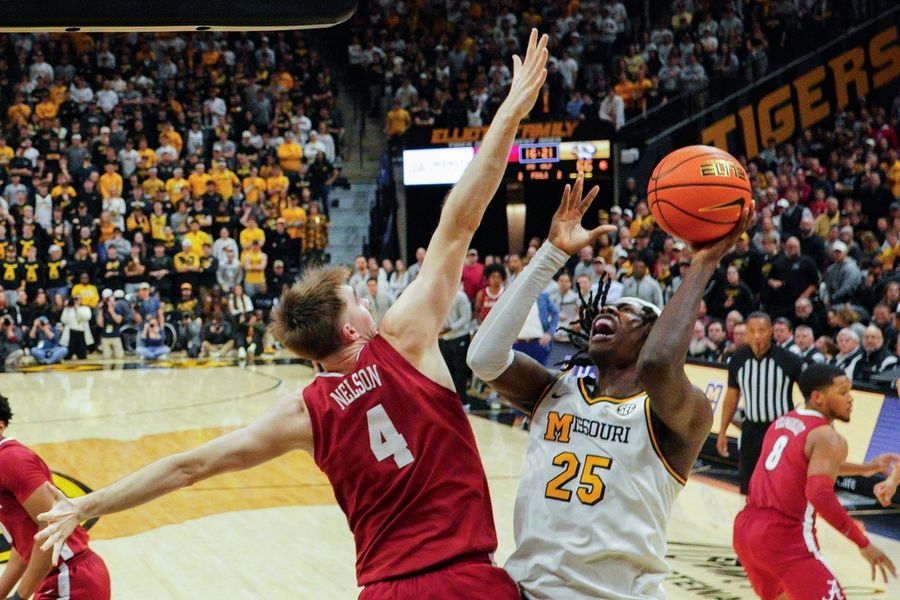 Deadspin | Top 25 roundup: No. 15 Missouri's offense rolls over No. 4 Alabama