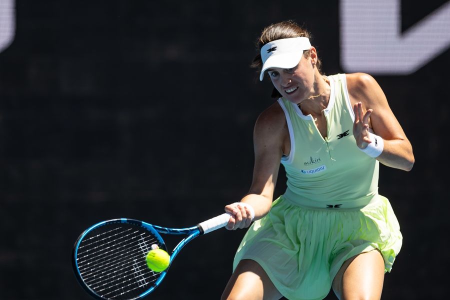 Deadspin | WTA roundup: Defending champ loses opener in Austin