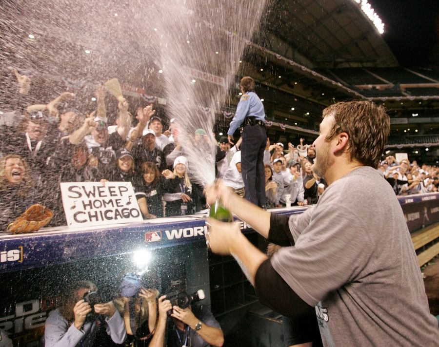 Deadspin | White Sox hero Bobby Jenks has stage 4 stomach cancer