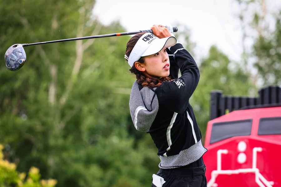 Deadspin | Yealimi Noh picks up maiden LPGA win at Founders Cup