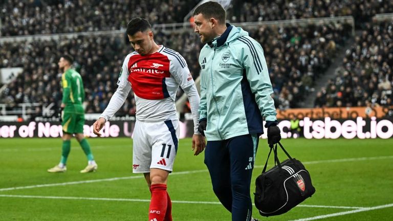 Gabriel Martinelli injury: Arsenal winger ruled out for more than a month with hamstring strain as injuries worsen