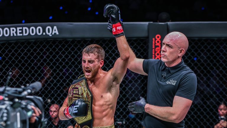 Jonathan Haggerty retains kickboxing world title, as Jake Peacock claims dominant Muay Thai win