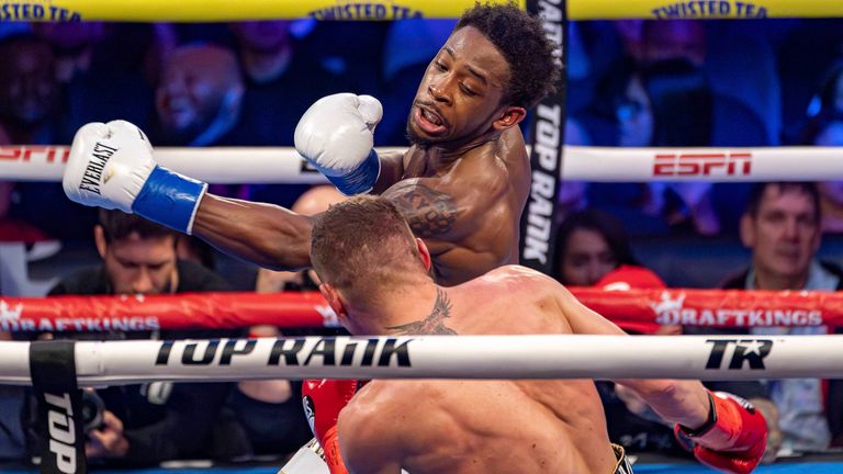 Keyshawn Davis stops Denys Berinchyk with brutal body shot to become WBO lightweight world champion