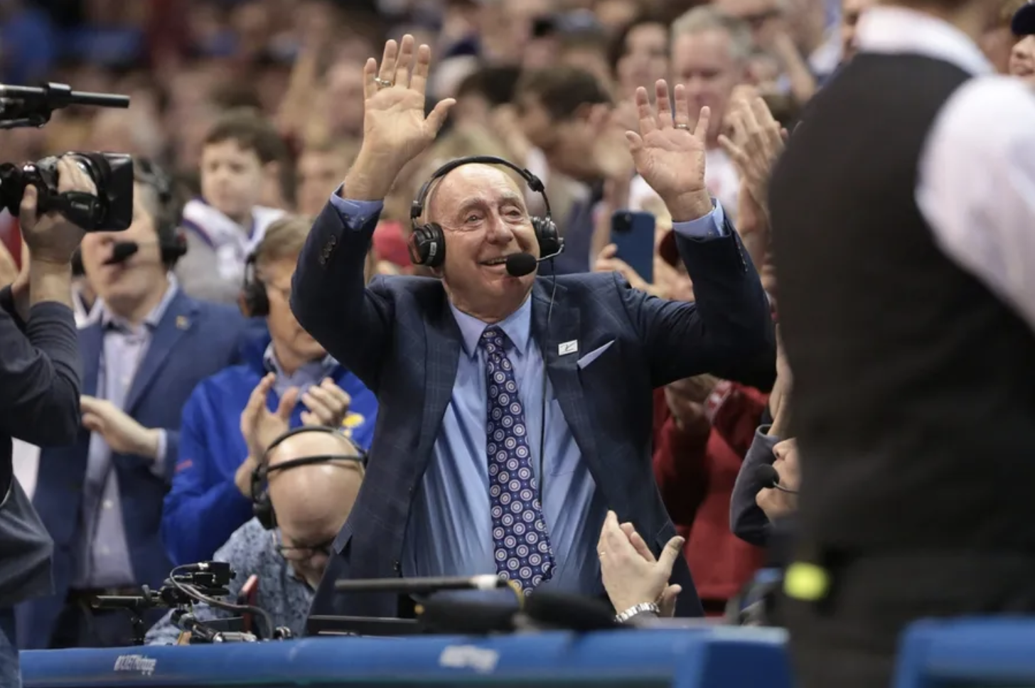 Let Dick Vitale Wind Down Broadcasting Career in Peace | Deadspin.com