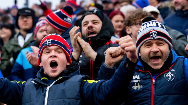 Super League round one: Wakefield Trinity battle to 14-12 win over Leeds Rhinos for perfect return to top flight