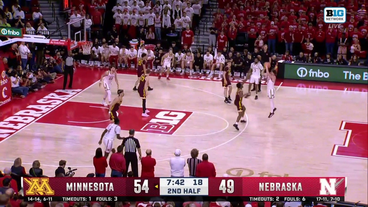 Connor Essegian drains a 3-pointer, shrinking Nebraska's deficit vs. Minnesota