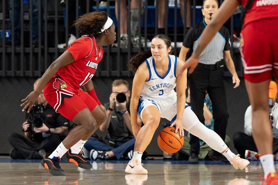 Deadspin | 10 players poised to become household names in NCAA Women's Tournament