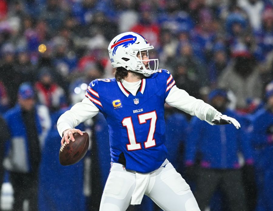 Deadspin | Bills give MVP Josh Allen new 6-year deal with record guarantee