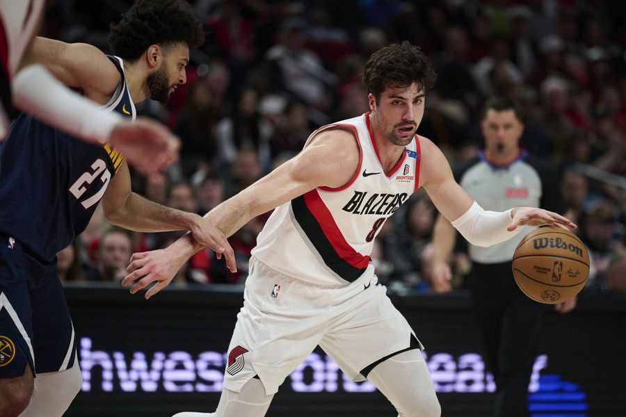 Deadspin | Blazers pull away in 4th, earn pivotal win over Nuggets