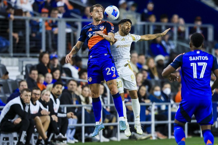 Deadspin | CONCACAF Champions Cup: FC Cincinnati, Tigres play to draw