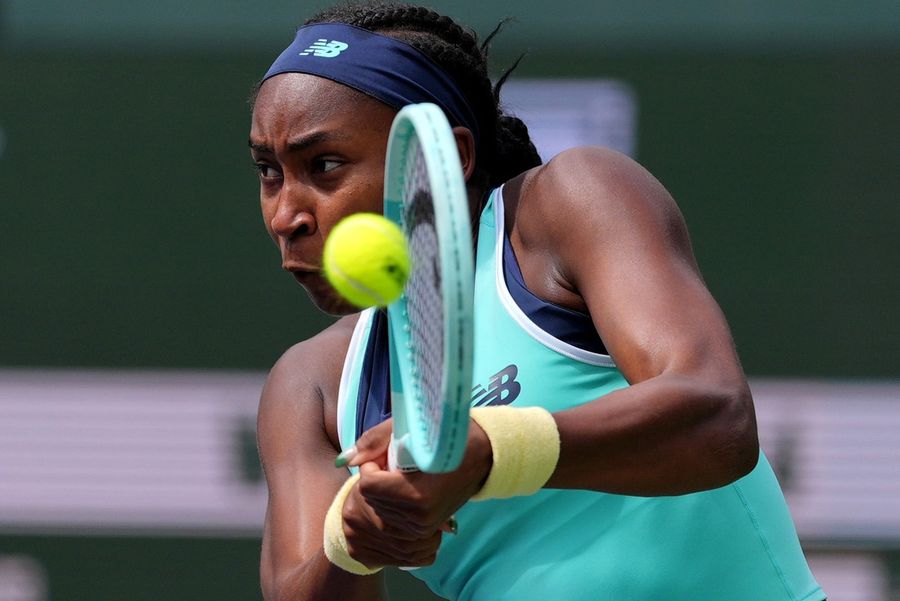 Deadspin | Coco Gauff double-bagels Sofia Kenin in Miami