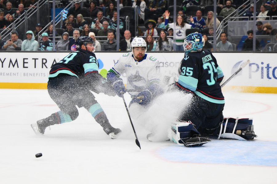 Deadspin | Eeli Tolvanen (2 goals), Kraken double up Canucks