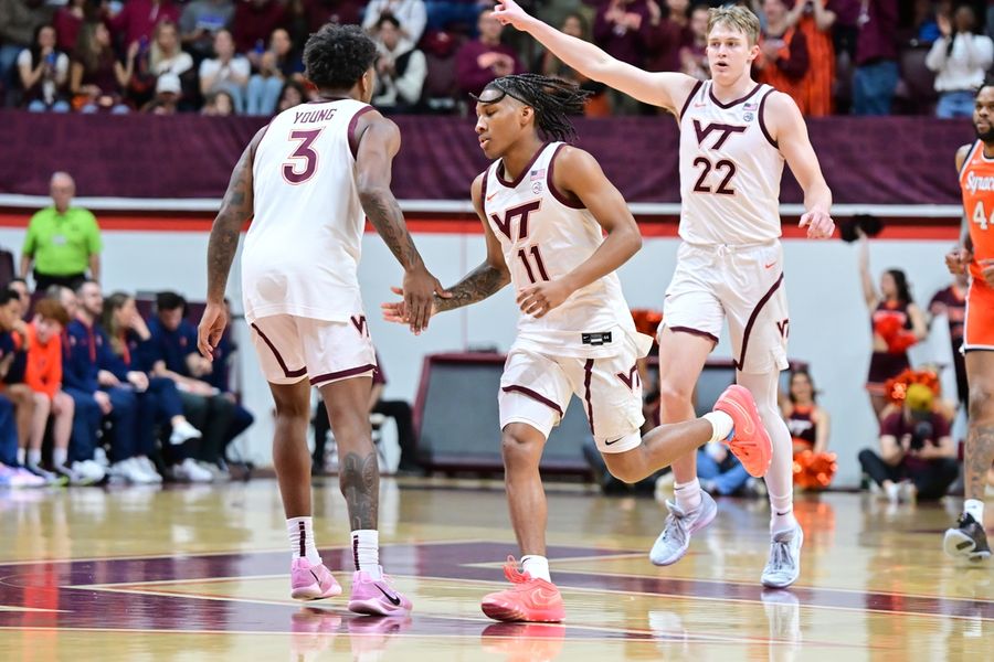 Deadspin | Freshman Ben Hammond guides Virginia Tech against North Carolina