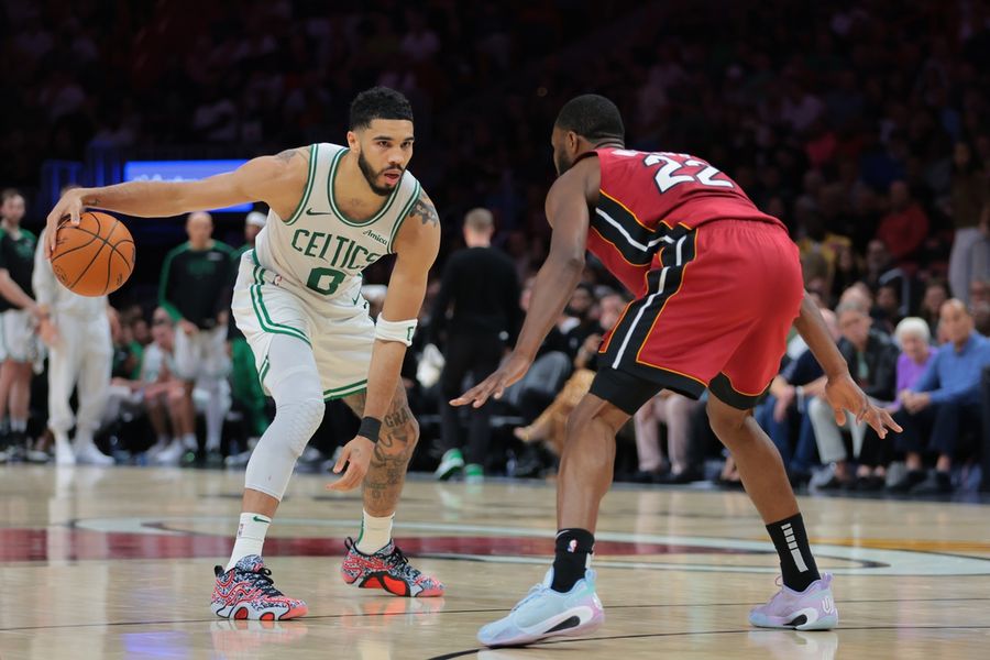 Deadspin | Jayson Tatum, Celtics look to stay hot vs. ice-cold Nets