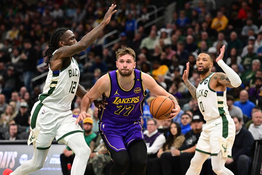 Deadspin | Lakers PG Luka Doncic (ankle, calf) out vs. Nuggets