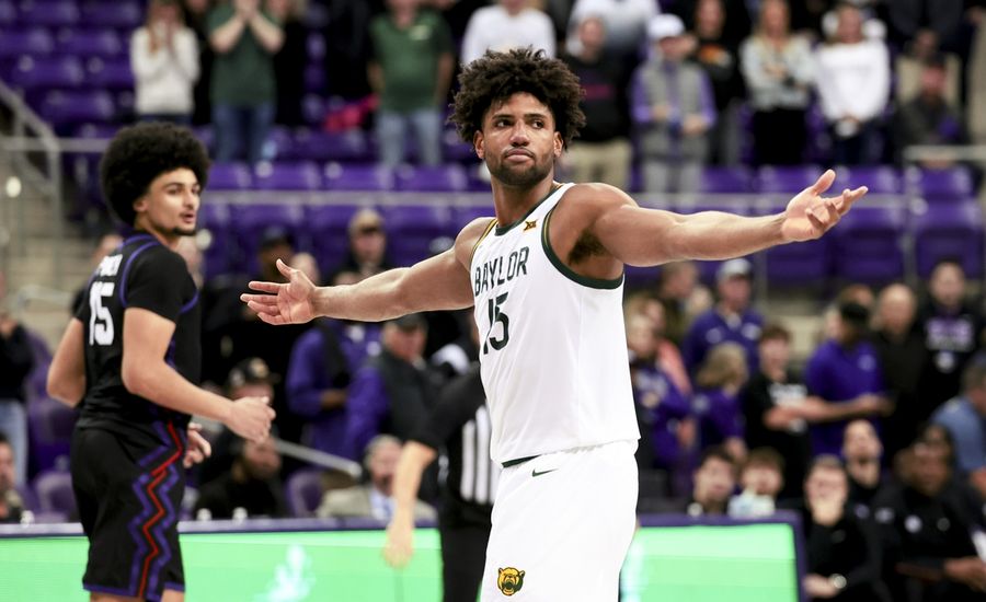 Deadspin | Late free throws lift Baylor to victory over TCU