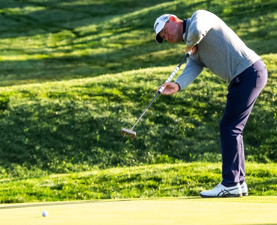 Deadspin | Lucas Glover sets early pace with opening 66 at The Players