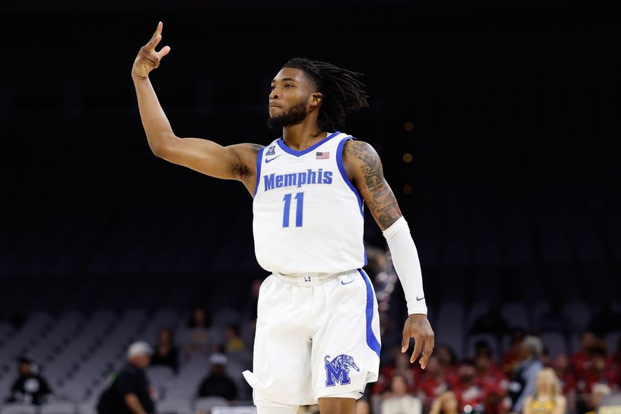 Deadspin | Memphis G Tyrese Hunter (foot) out vs. UAB in AAC final