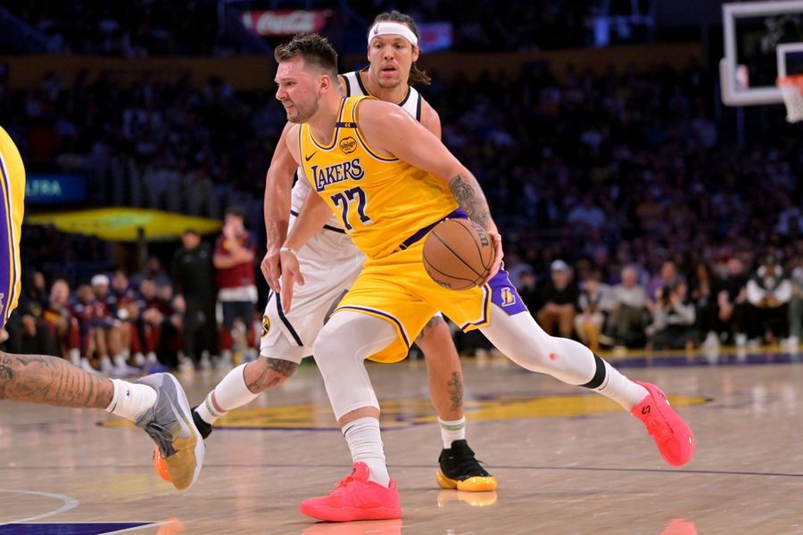 Deadspin | NBA roundup: Luka Doncic, Lakers handle Nuggets